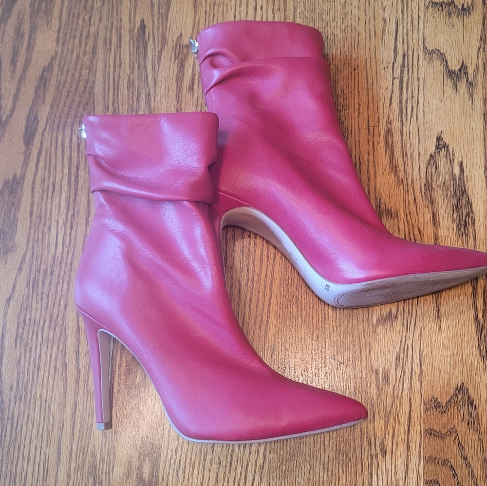 NWOT Jessica Simpson Fire Red Faux Leather Pointed Toe Ankle Shoes Heels…